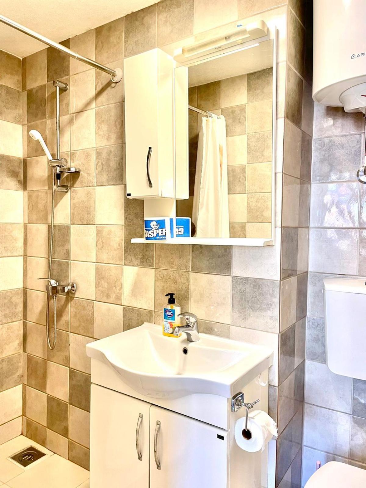 Apartments Bella Котор Экстерьер фото