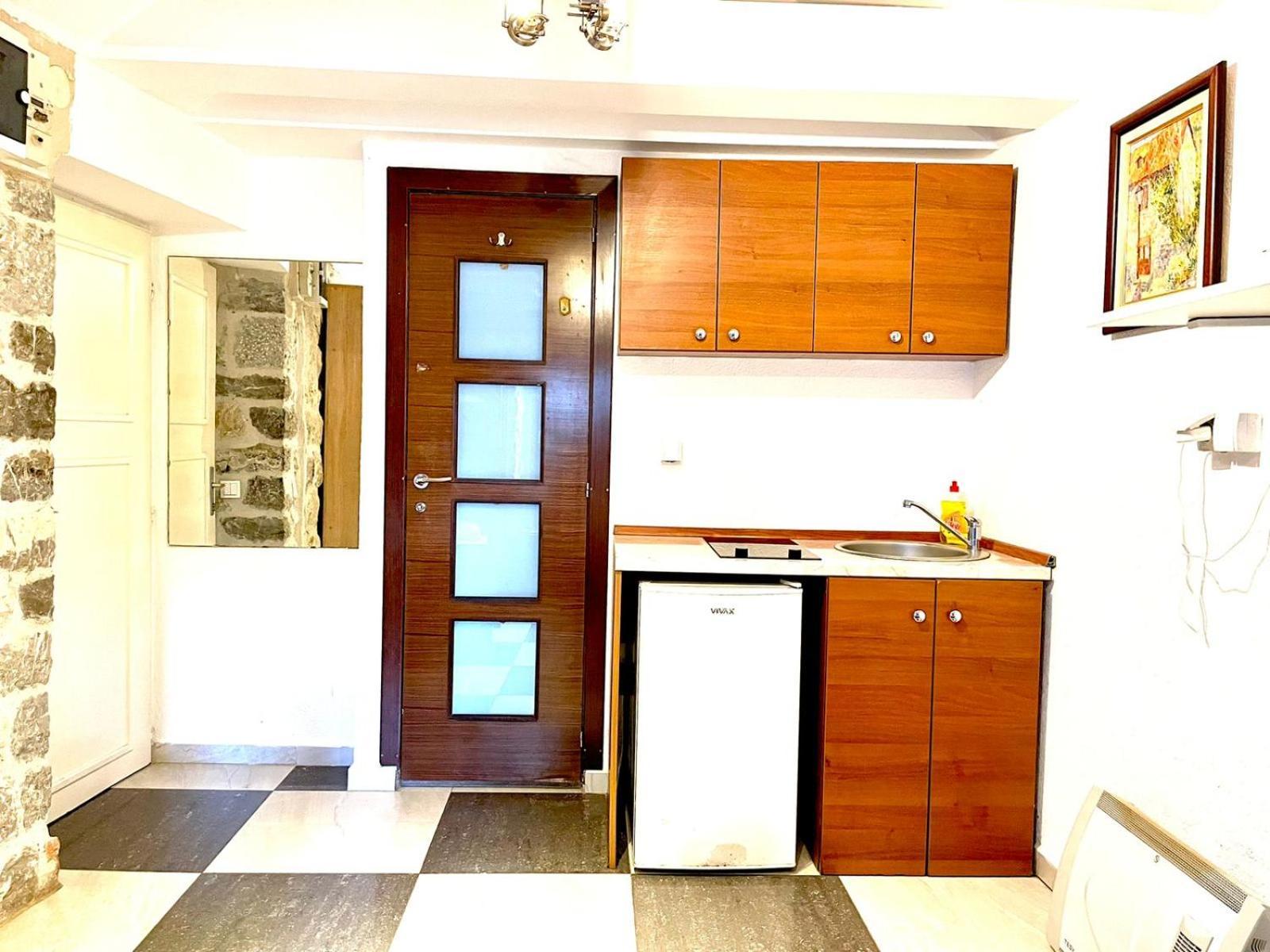 Apartments Bella Котор Экстерьер фото